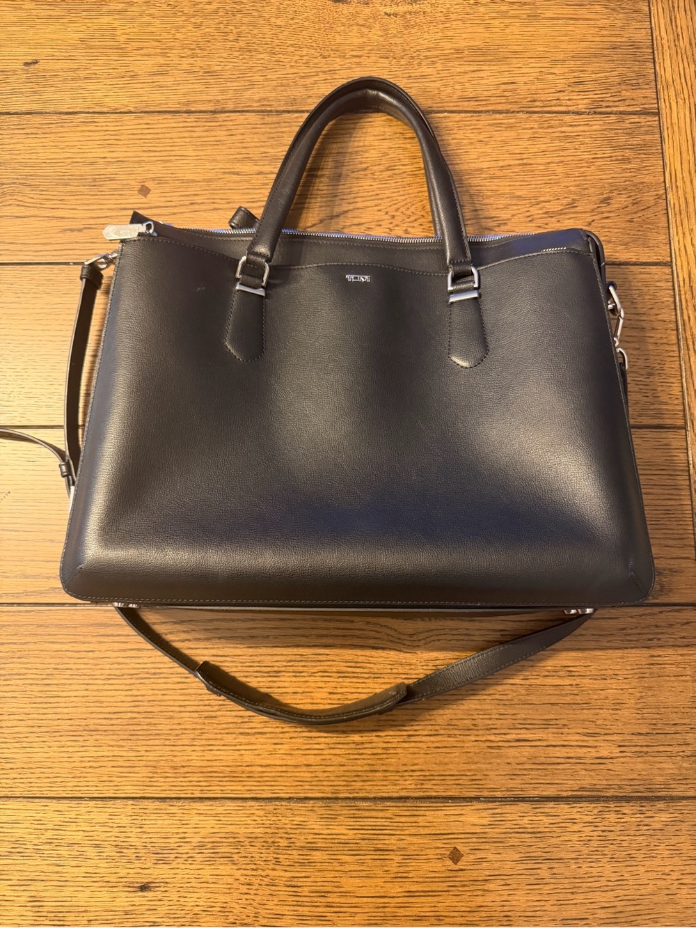Tumi Black Leather Men's Briefcase with Shoulder Strap
